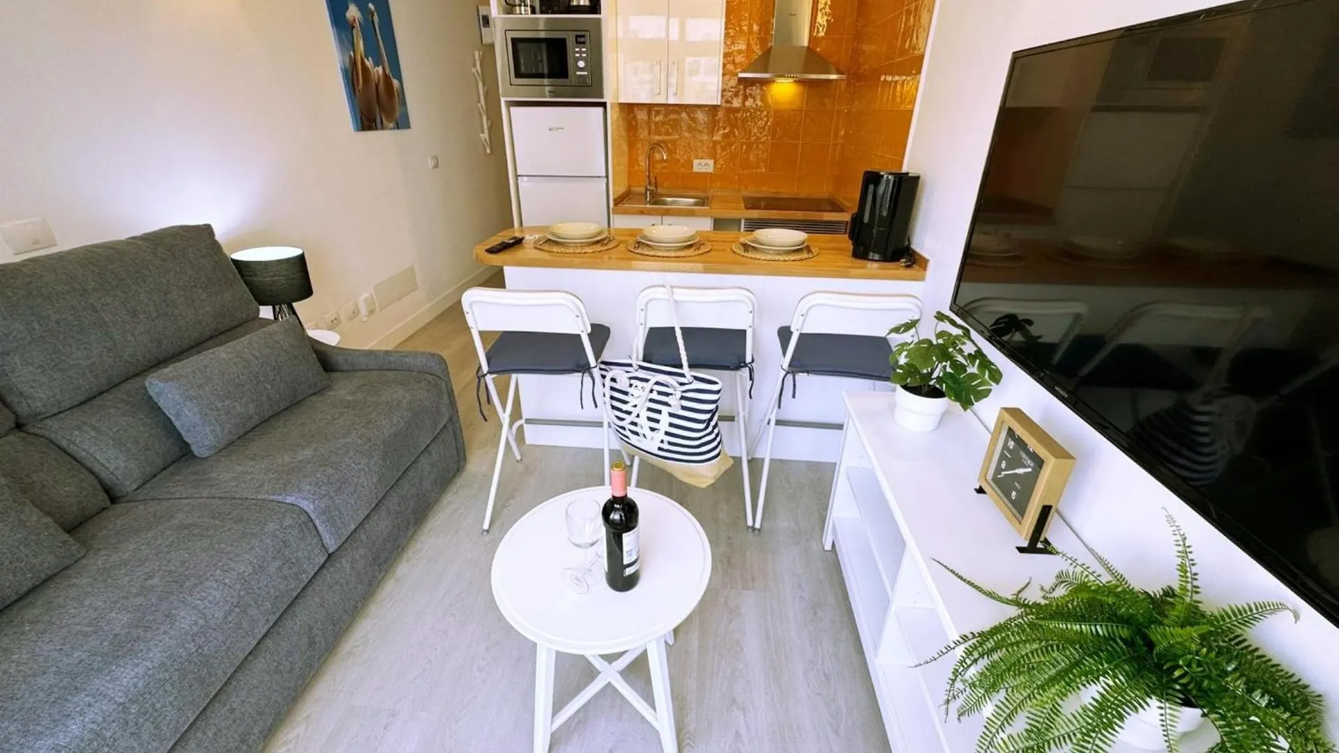 Chloe Holiday Home Playa del Ingles  0*, Playa del Ingles (Gran Canaria)